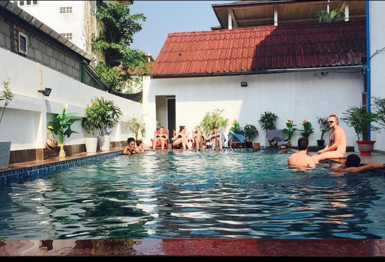 Vang Vieng Th Central Park Hotel Екстер'єр фото