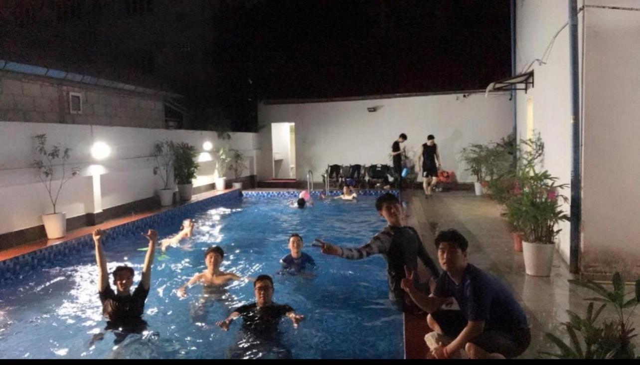 Vang Vieng Th Central Park Hotel Екстер'єр фото